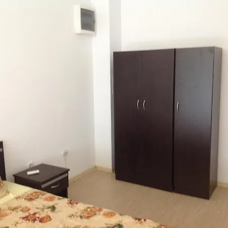 Apartment Parus Pomorie